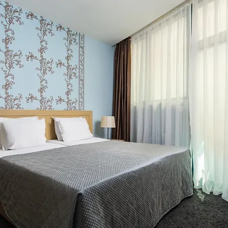 Del Sol Hotell 4*